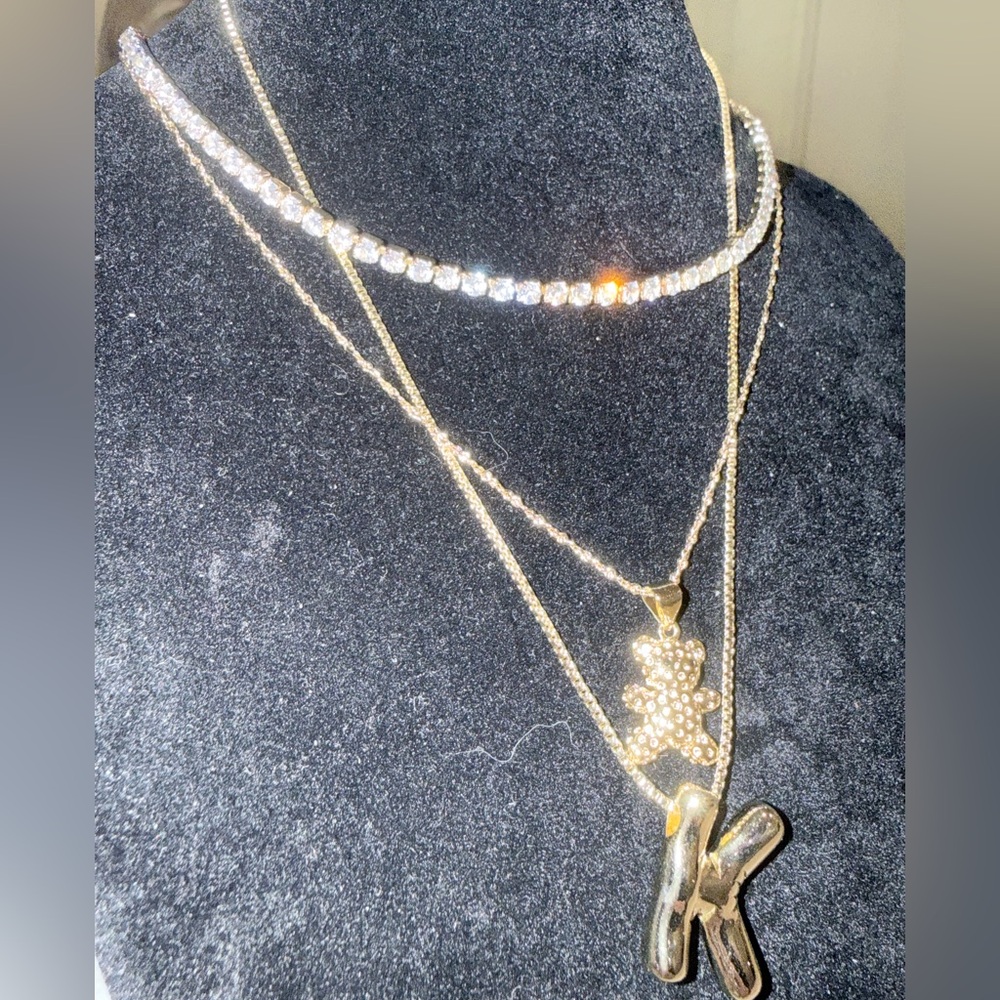 Pretty Bird Gold Necklace Set - Picture 3 of 3